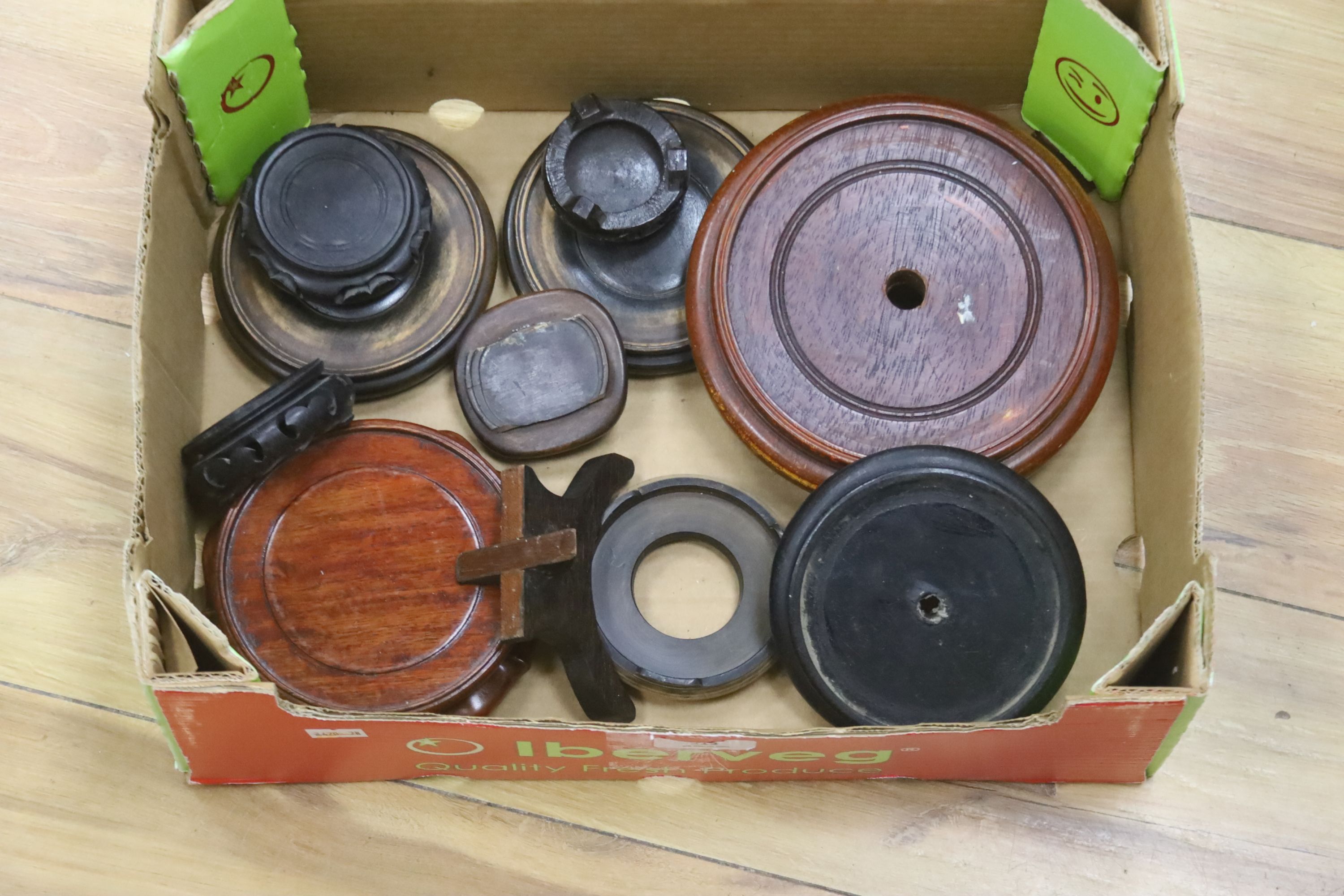A group of Chinese mixed hardwood stands
